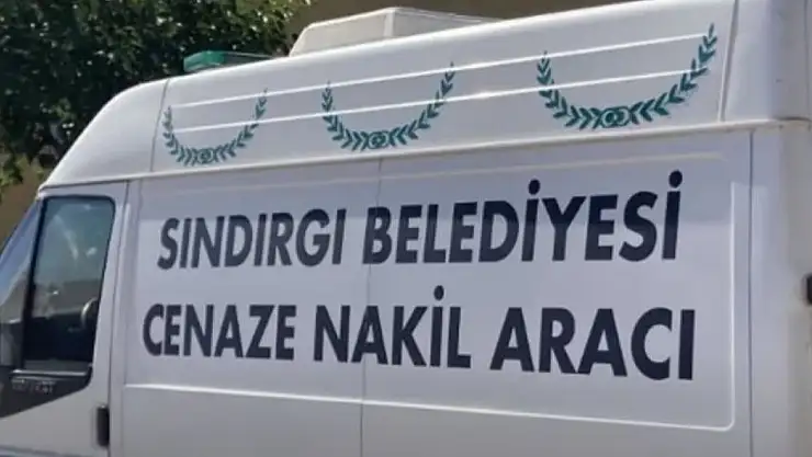 Balıkesir'de depremde hayatını kaybeden vatandaşın cenazesi İzmir'e getirildi