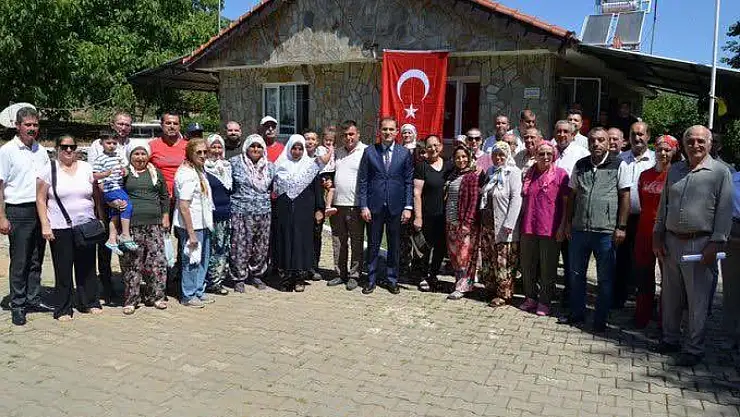 Bayındır'da yangın şehitleri için lokma hayrı: 'Yeşil vatan için can verdiler'