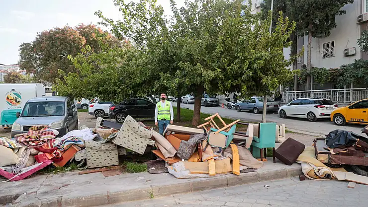 Buca Belediyesi'nden mobilya atığı uyarısı: 'Randevu alın, ekipler kapınıza gelsin'