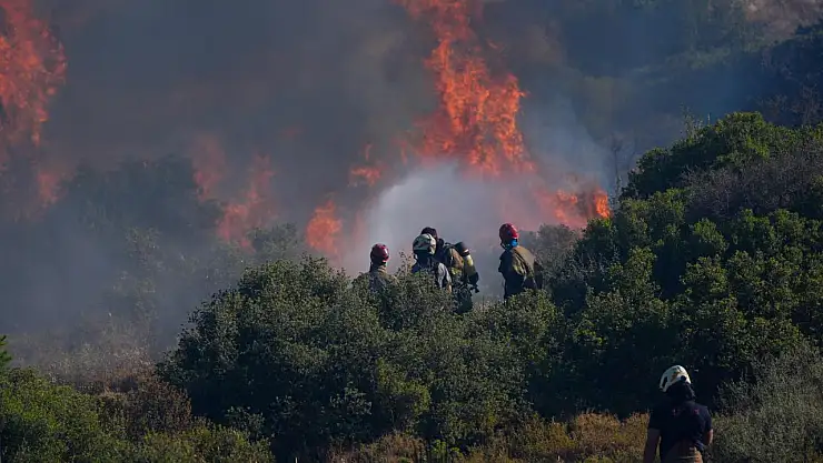 Çeşme'deki orman yangını kontrol altına alındı