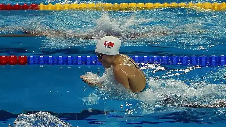 Defne Kurt'tan tarihi başarı: 4 günde 3 dünya şampiyonluğu, 1 Avrupa rekoru