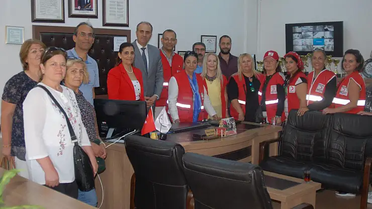 Dr. Davut Dinçel: 'İyilik grubumuzun temelini Kızılay'da attık, Türkiye ve dünyaya yaydık'