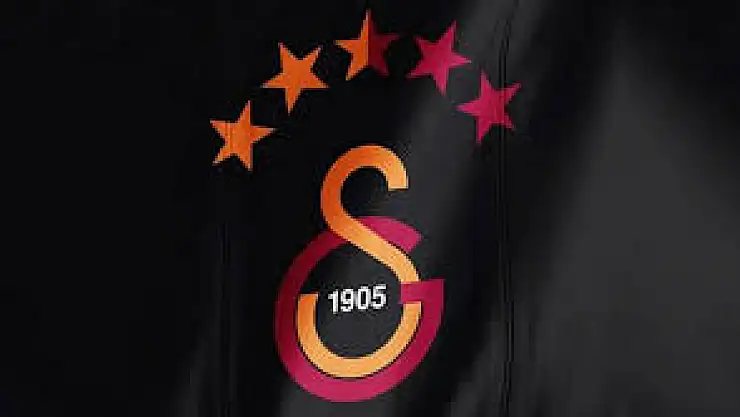 Galatasaray'da ayrılık rüzgarı: 3 futbolcu takımdan ayrılıyor!