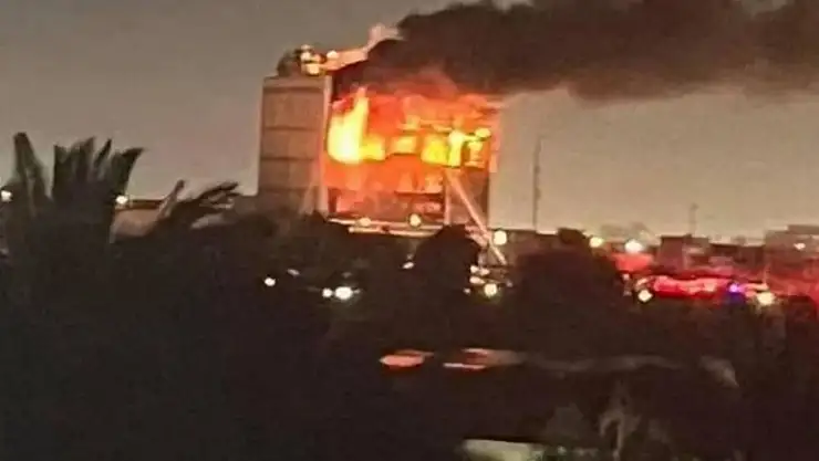 Irak'ta Alışveriş Merkezinde Büyük Yangın