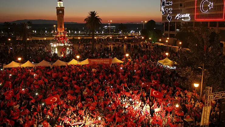 İzmir Valiliğinden 15 Temmuz fotoğraf sergisi