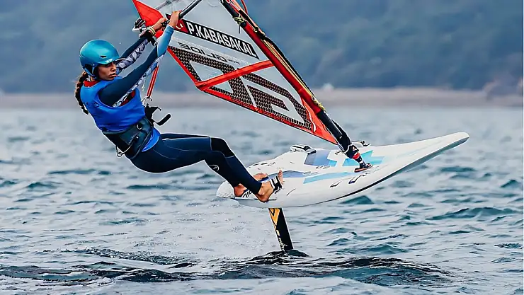 İzmirli Parla'dan tarihi başarı: Dünya şampiyonu oldu!