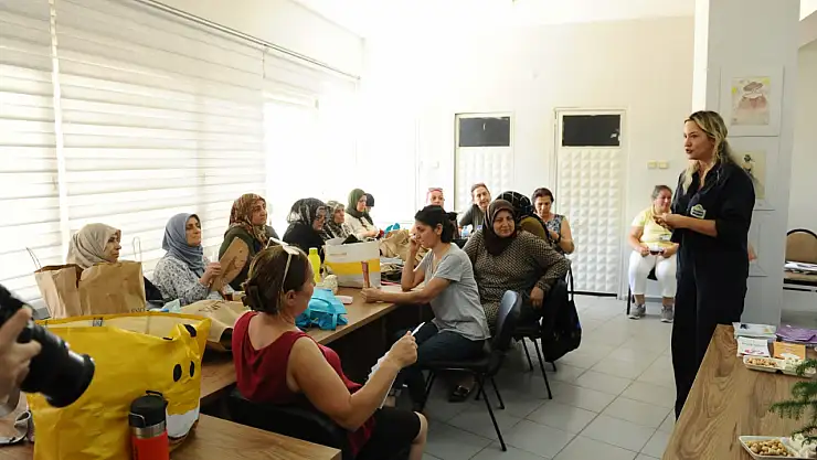 Kadınların sorunları yerinde dinleniyor, dayanışma güçleniyor