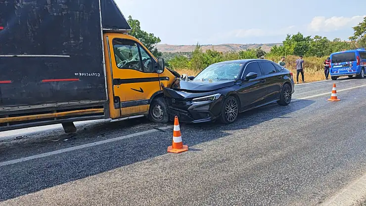 Kafa kafaya kaza: 6 yaralı