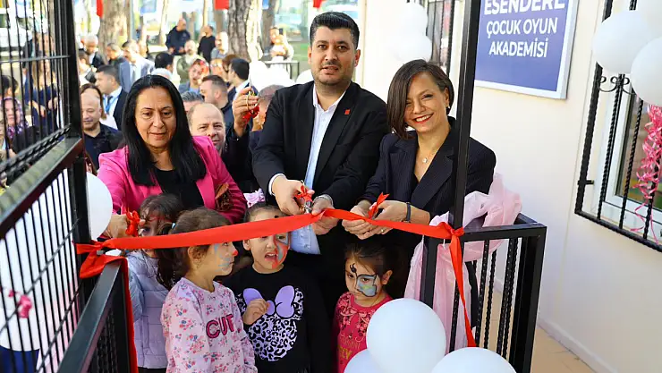 Karabağlar'da 3. Ücretsiz oyun akademisi Esendere ahallesinde hizmete açıldı