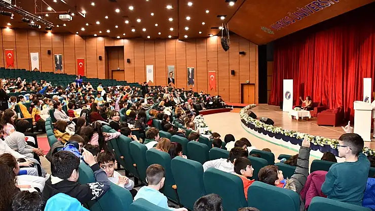 Kars'ta Uluslararası Mitoloji Film Festivali ve Kitap Fuarı