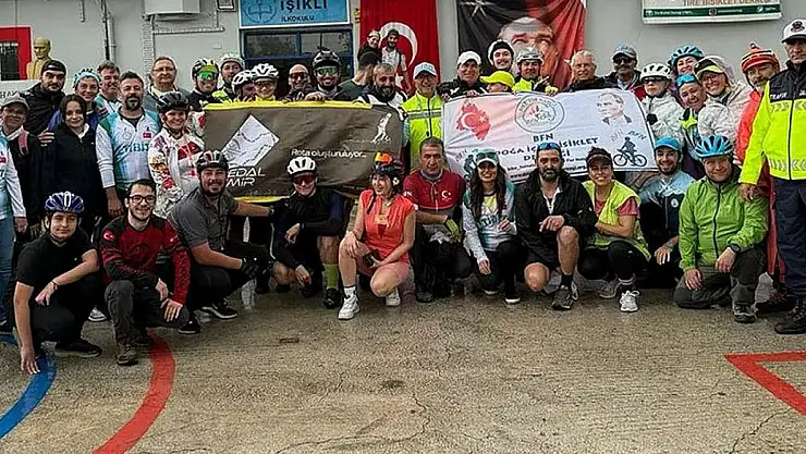 Kitap dolu heybeler bu kez Işıklı Köyü'ne ulaştı