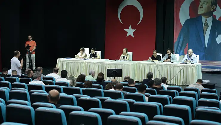 Konak'ta temizlik seferberliğine meclisten oybirliğiyle destek