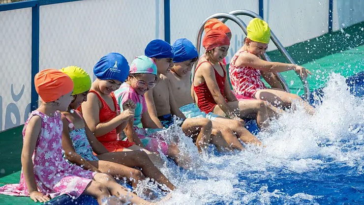 Mahalleye Havuz Geldi, Çocuklar Bayram Etti