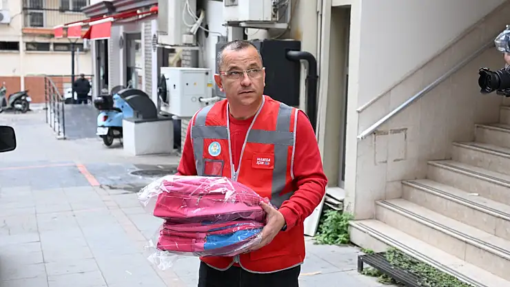 Manisa Büyükşehir Belediyesi'nden 15 bin öğrenciye eğitim desteği