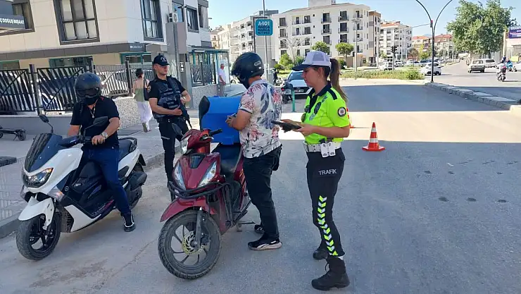 Manisa'da motosiklet denetiminde ceza yağdı