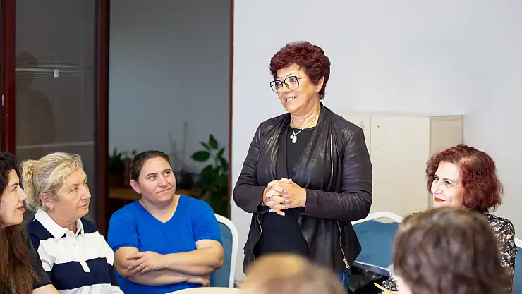 Narlıdere'de kadınlar haklarını öğreniyor: KİHEP yeni dönem eğitimleri başladı