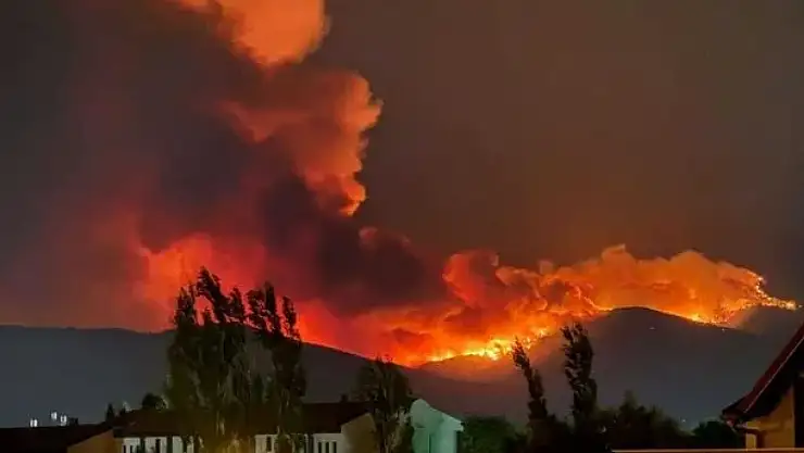 Ödemiş yangınından acı haber: Dozer operatörü yanarak şehit oldu