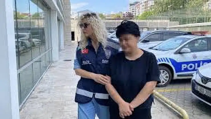 Samsun'da dehşet: Annesini 11 yerinden bıçakladı!