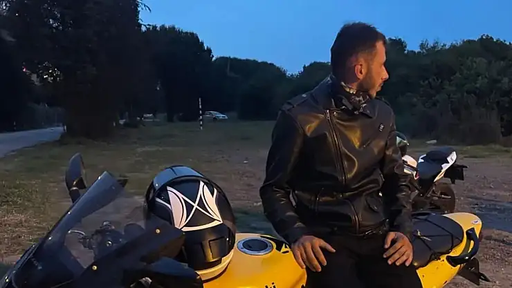 Tıra arkadan çarpan motosikletin sürücüsü hayatını kaybetti