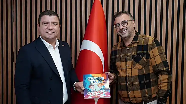 Tire Belediye Başkanı Hayati Okuroğlu, Satranç Federasyonu İlçe Temsilcisi'ne teşekkür etti