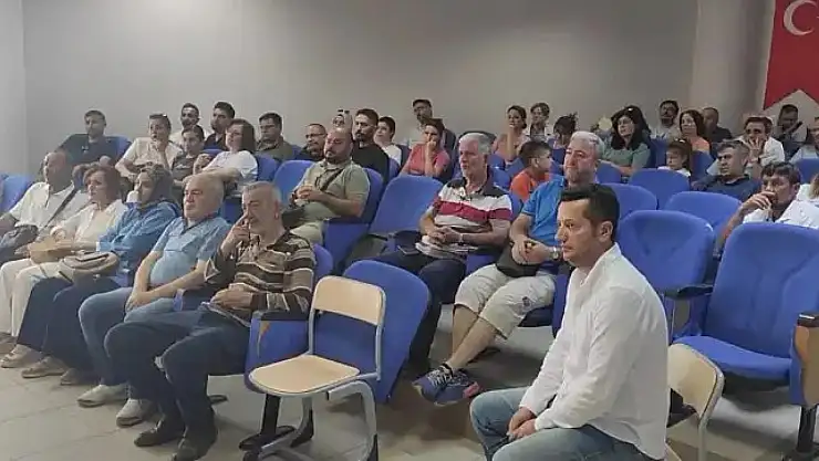 Tire'de Sınıf Öğretmenlerine Yönelik 'Türkiye Yüzyılı Maarif Modeli' eğitimi başladı