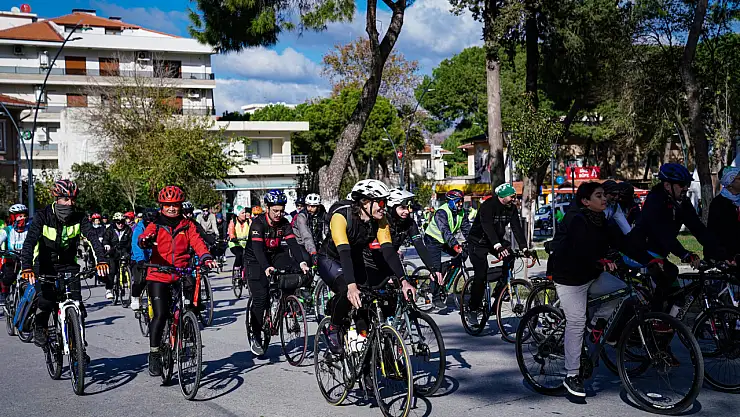 Tire Kestane Buluşması, coşku içinde geçti