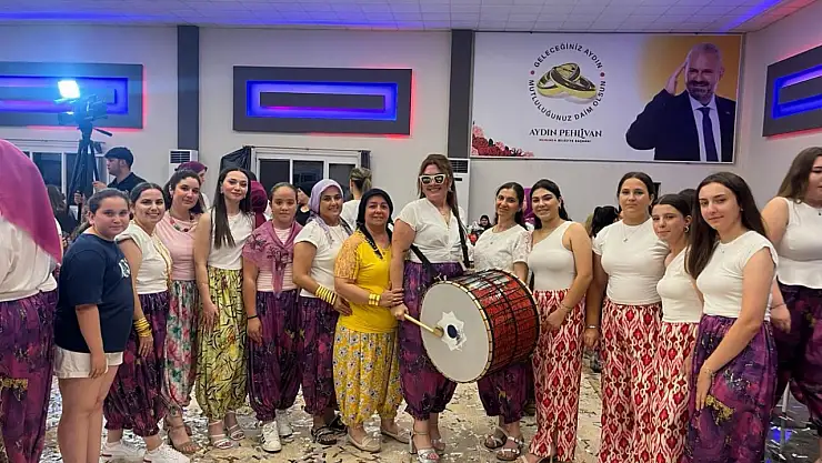 Türkelli'de 100 kadın aynı şalvarla yetim ve öksüzler için buluştu