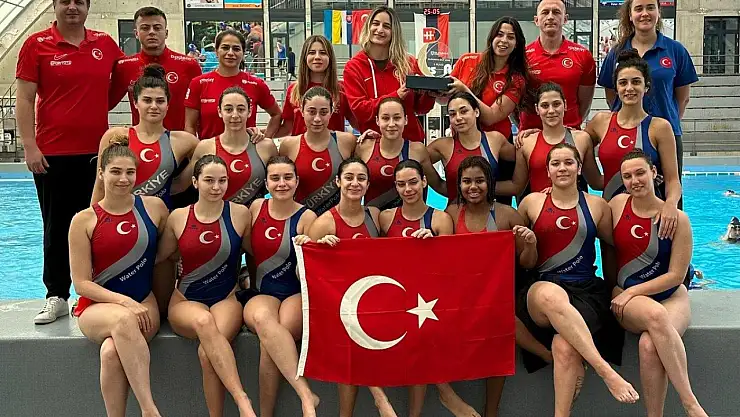 U-18 Kadın Milli Sutopu Takımı Avrupa'ya hazır