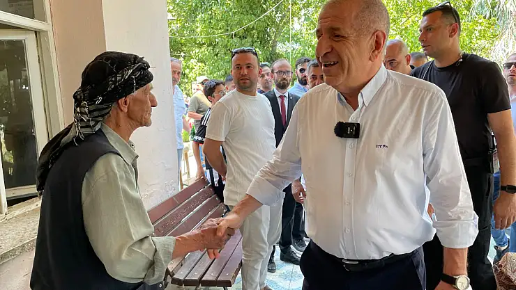 Ümit Özdağ'dan Ödemiş'te Yangın Bölgelerine Ziyaret