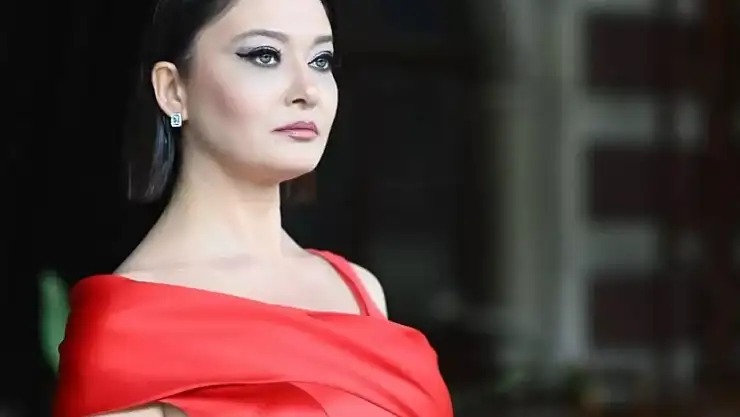 Yeşilçay'ın gençlik pozu sosyal medyayı salladı!