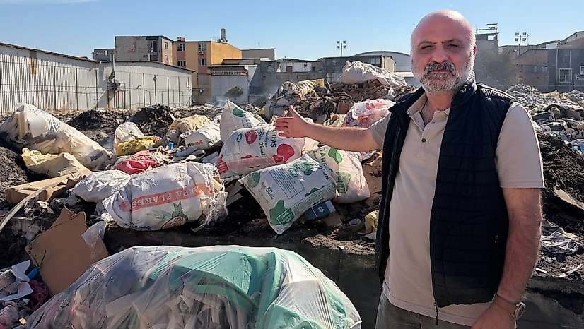 Buca'da çöplüğe dönüşen arazi yine yandı: Esnaf isyan etti