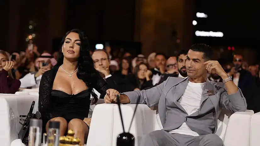 Cristiano Ronaldo ve Georgina Rodriguez nişanlandı!