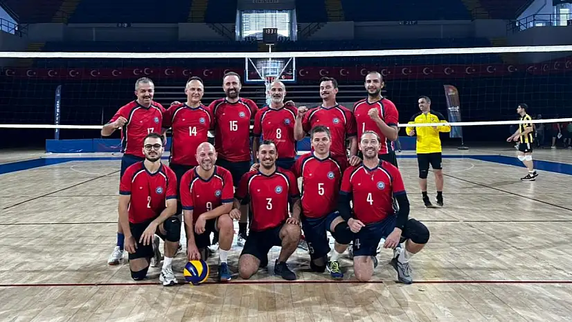 Ege Üniversitesi voleybol takımı finallere yükseldi