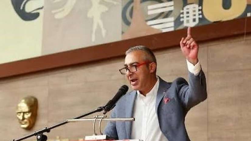 İzmir İl Kongresi'nde delege listeleri krize neden oldu: Karşıyaka ilçe başkanı istifa edeceği iddia edildi