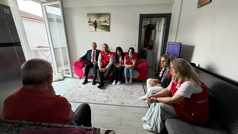 İzmir ile Akyazı arasında gönül köprüsü