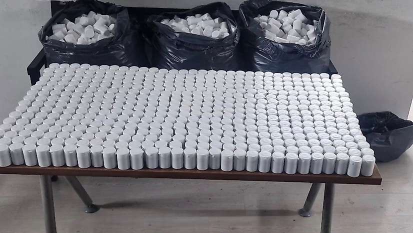 Kaçtı, aracından çıkanlar şoke etti!