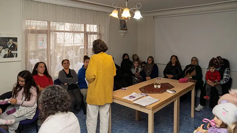 Kadınlara sağlık, haklar ve toplumsal cinsiyet eşitliği eğitimi