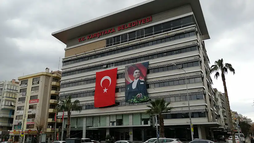Karşıyaka CHP'de kaldı