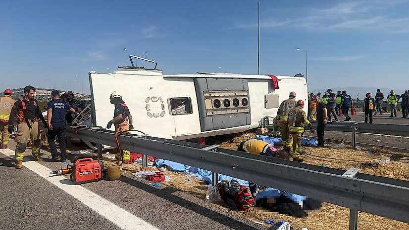 Manisa'daki kazada 2 şoför gözaltına alındı