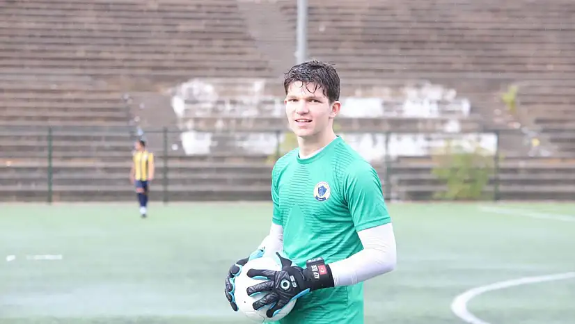 Menemen FK U17'nin 2009 doğumlu file bekçisi, performansıyla göz dolduruyor