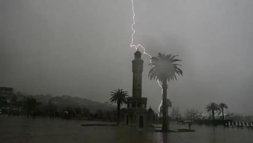 Meteoroloji'den İzmir için sağanak uyarısı