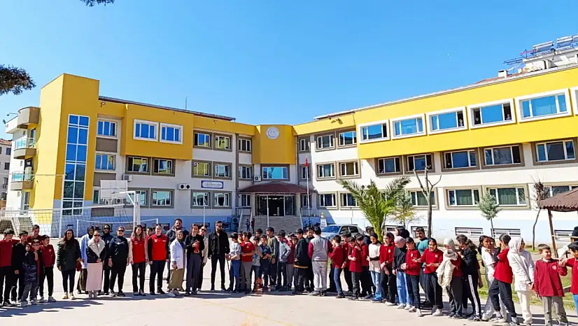 Ödemiş'te bir ilk imam hatip ortaokulunda yabancı dil sınıfı açılıyor