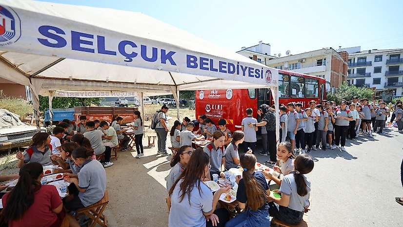Öğrencilerin gözdesi Kent Lokantası yaz molasına çıktı