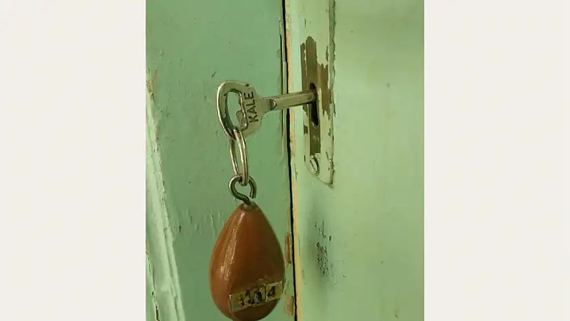 'Şükran Oteli' fotoğraf sergisi İzmir'de açıldı