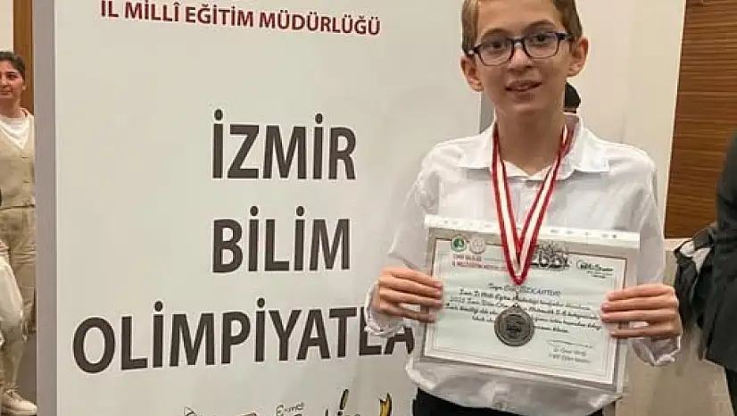 Tireli genç yetenek Erinç Özkantur İzmir Bilim Olimpiyatları'nda ikinci oldu