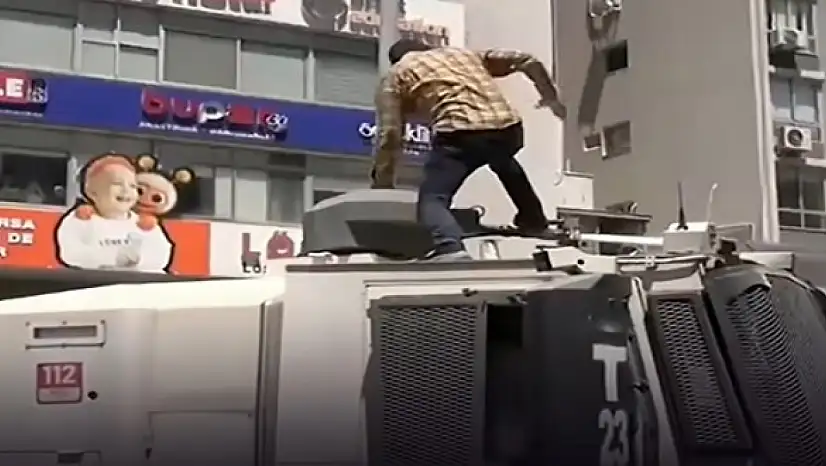 TOMA'nın üstüne çıkıp zarar veren saldırgan tutuklandı