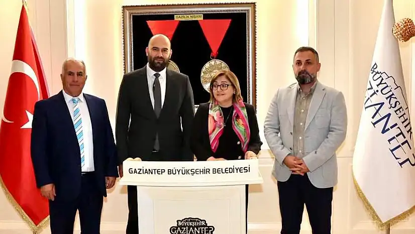 Türkiye'den satrançta çifte başarı