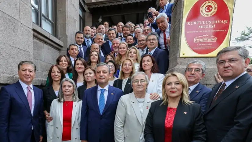 Yeni Parti ismi krizi büyüyor: Hukuki savaş başlıyor