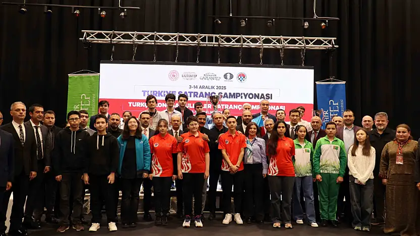 2025 Türkiye satranç şampiyonası ve Türkçe konuşan ülkeler satranç şampiyonası Gaziantep'te sona erdi