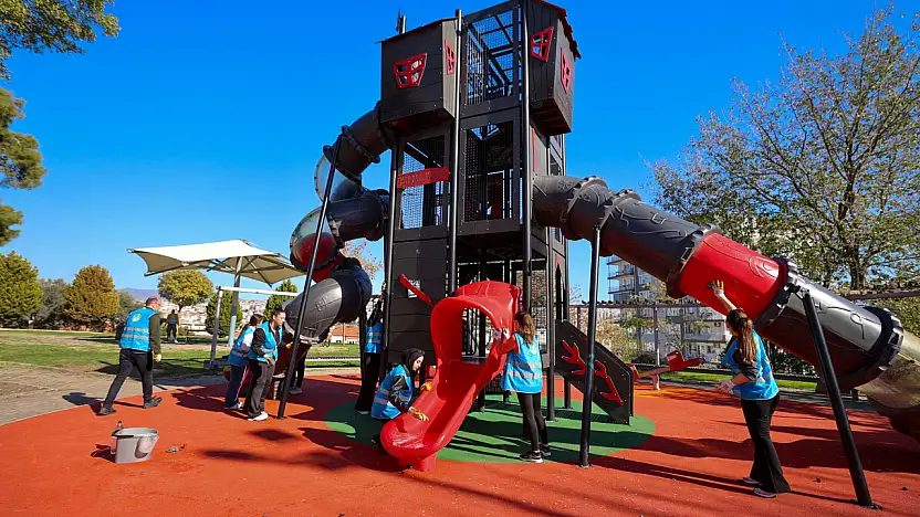 İzmir'de gönüllülerden örnek çevre duyarlılığı